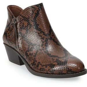 Brown faux snake skin ankle boot bootie shoes 6 6.5 cy